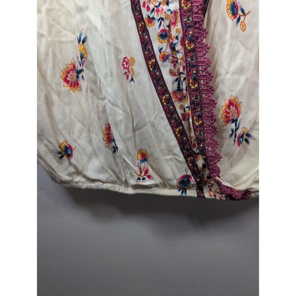 Blue Rain womens top size Small boho‎ Floral deep v neck line stretchy - Picture 2 of 8